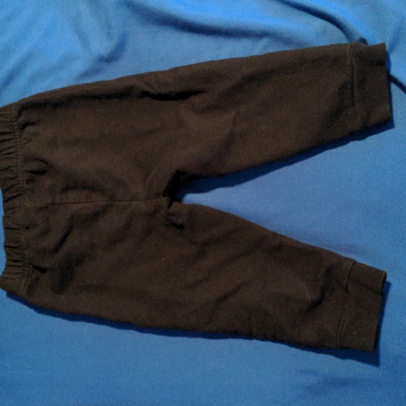 2 pairs of boys pants - Picture 7 of 7